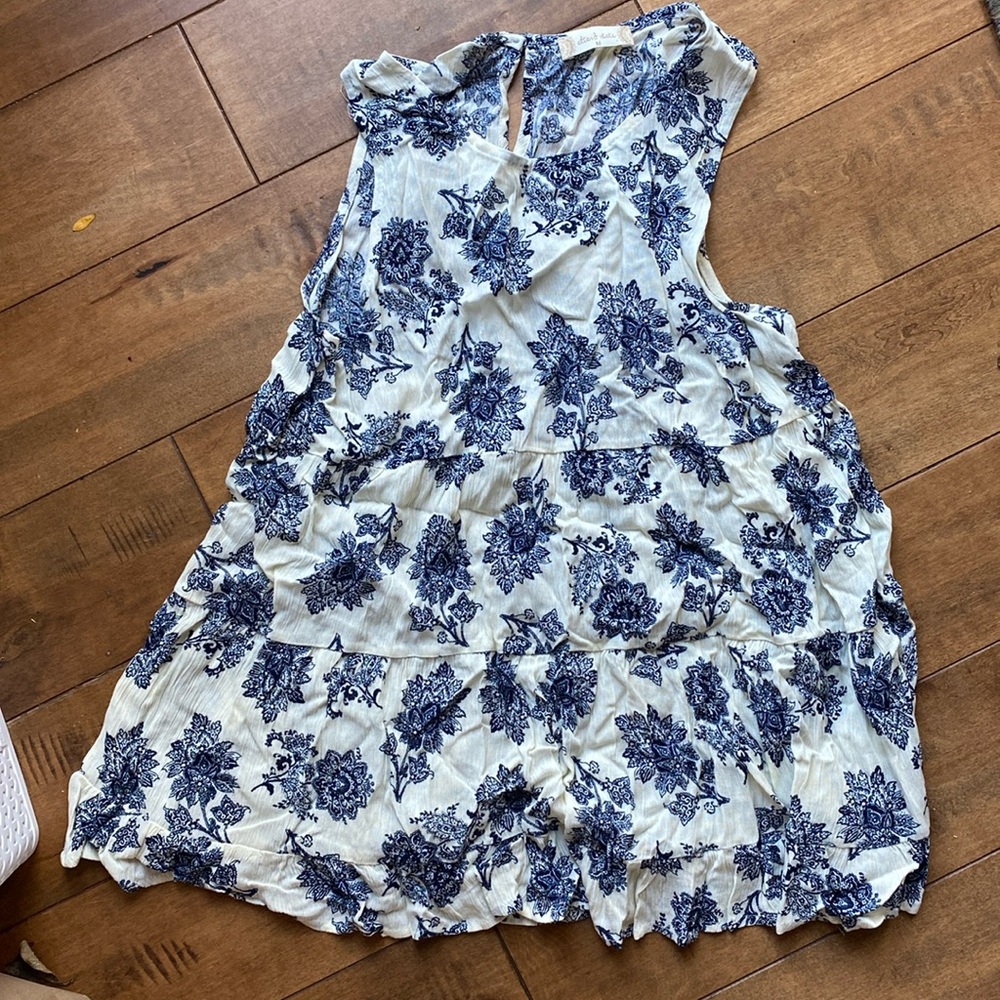 Altar’d state shirt size M cream and blue